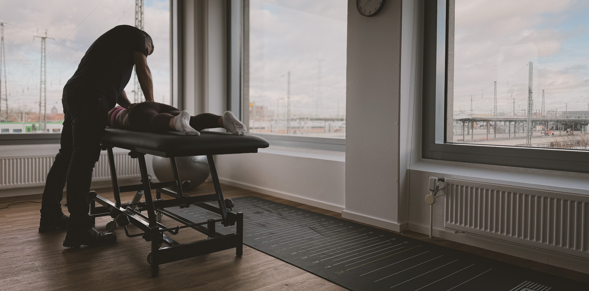 Moderner Behandlungsraum für Physiotherapie bei Medicampus im Physiocampus in Dortmund